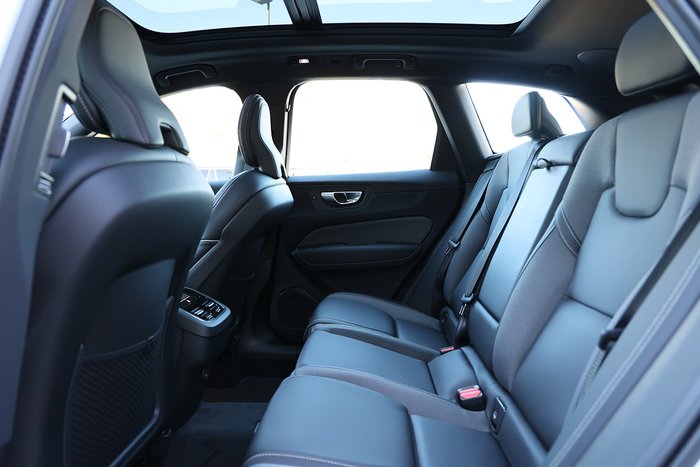 2024 Volvo XC60 Ultra B5 Bright