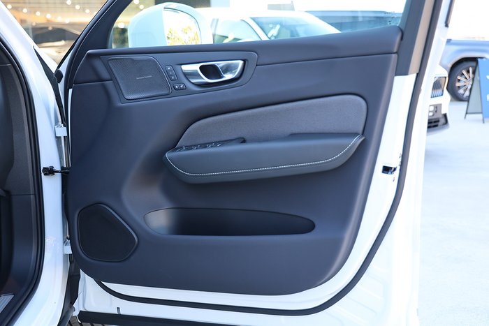 2024 Volvo XC60 Ultra B5 Bright