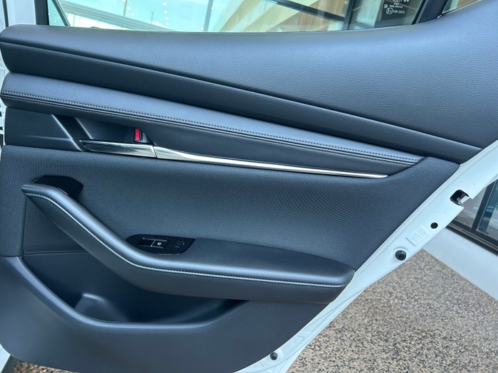 2025 Mazda 3 G20 Evolve