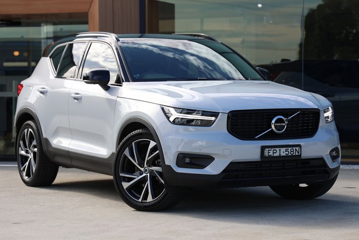 2021 Volvo XC40 T5 R-Design