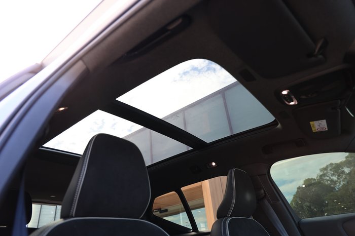 2021 Volvo XC40 T5 R-Design