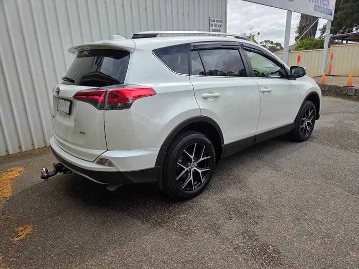 2018 Toyota RAV4 GXL ASA44R CRYSTAL PEARL WHITE
