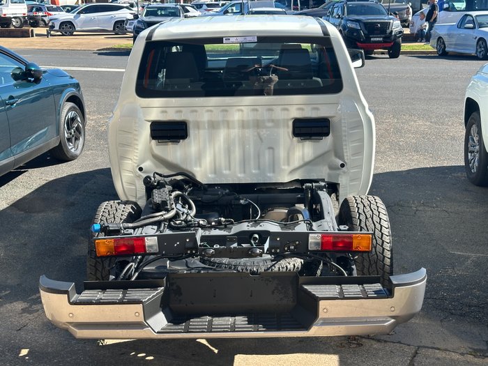 2025 MITSUBISHI TRITON GLX