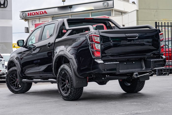 2026 Isuzu D-MAX BLADE