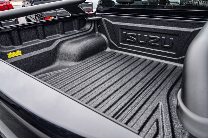 2026 Isuzu D-MAX BLADE