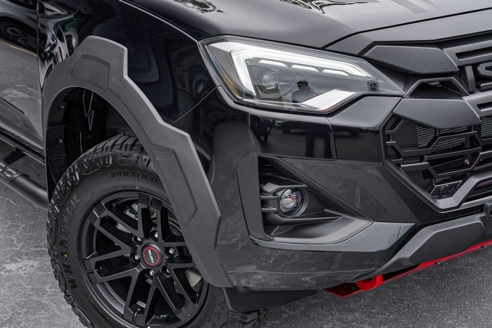 2026 Isuzu D-MAX BLADE