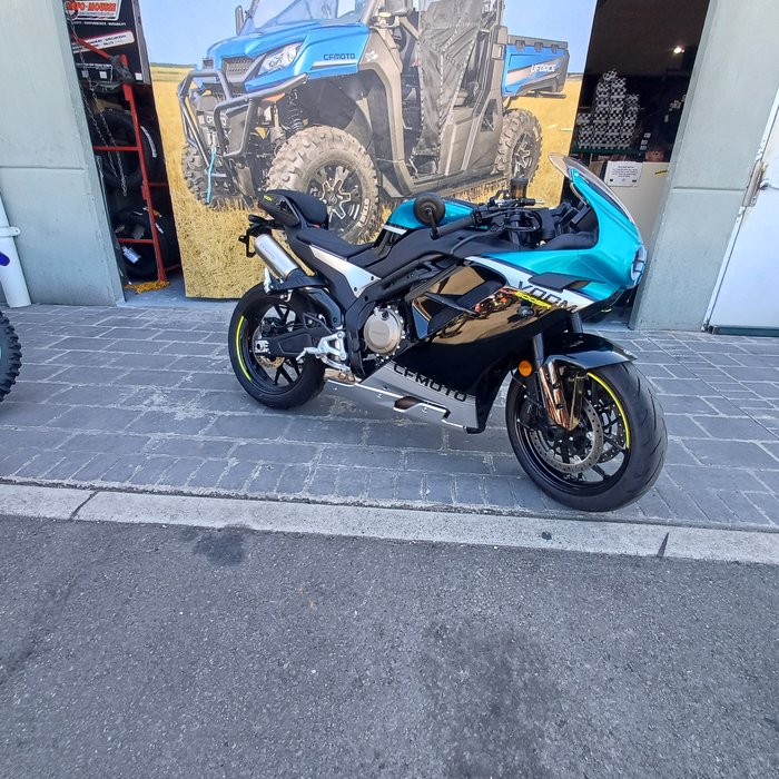 2025 CFMOTO 500 SR VOOM  Zephyr Blue