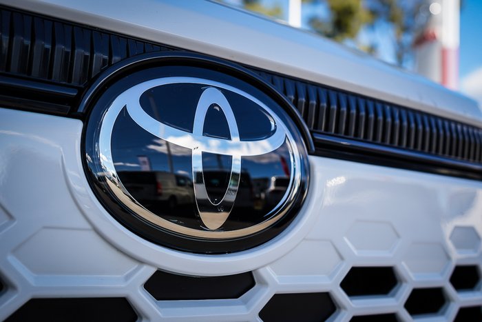 2025 Toyota Corolla Cross Hybrid GX