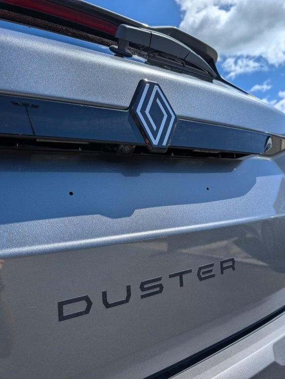 2025 RENAULT DUSTER Techno