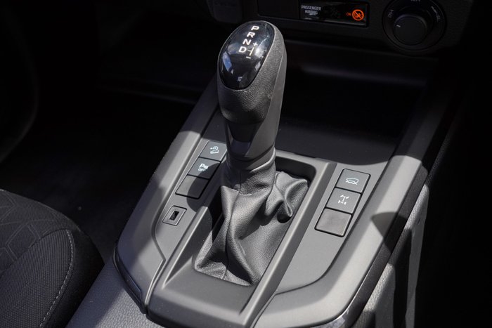 2025 Isuzu D-MAX X-RIDER