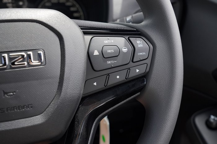 2025 Isuzu D-MAX X-RIDER