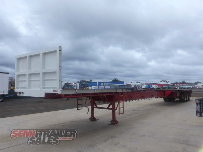 1999 Haulmark 48FT-77FT Flat Top Extendable