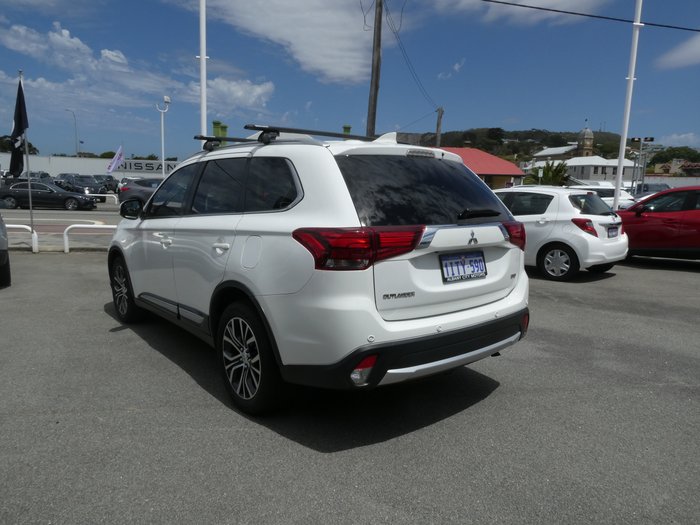 2016 Mitsubishi Outlander LS Safety Pack(4x4)