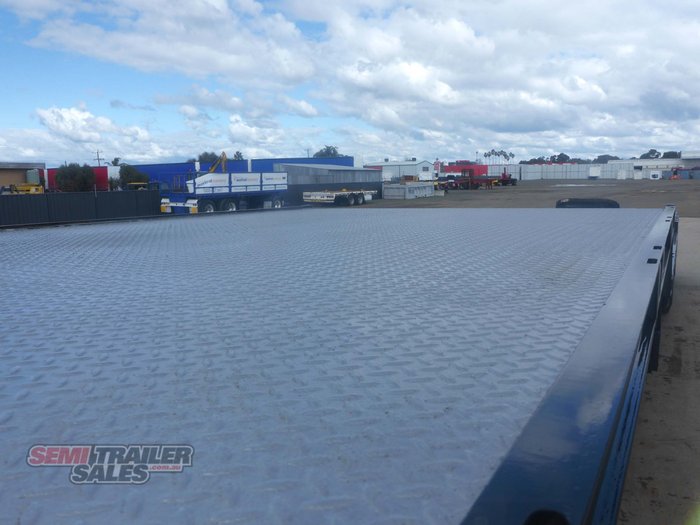 2004 Vawdrey 12 Pallet Dropdeck A Trailer