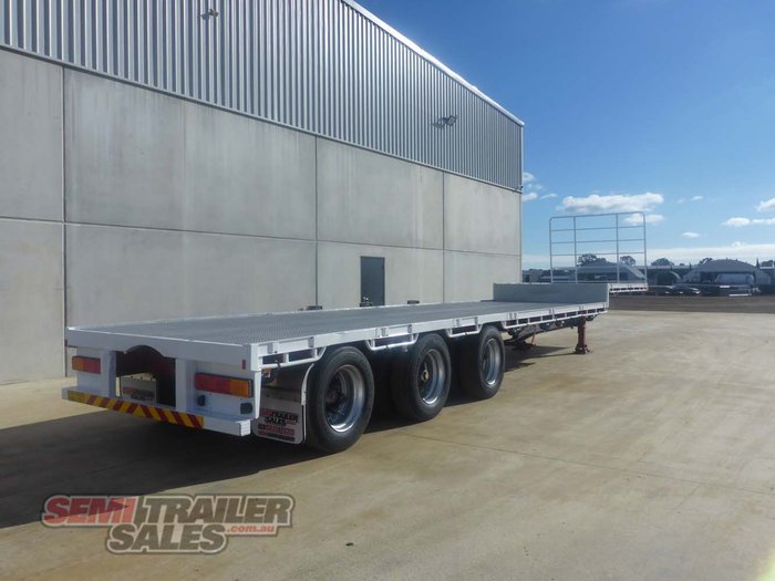 2005 Maxitrans 22 Pallet Dropdeck Road Train Lead