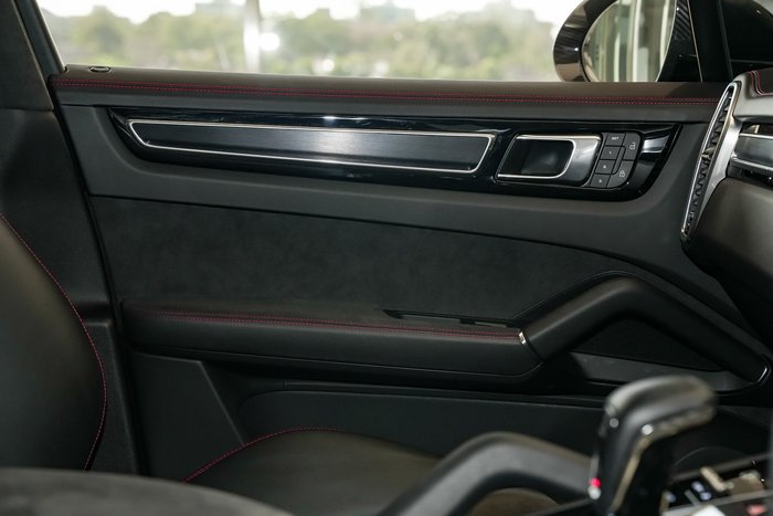 2022 Porsche Cayenne GTS