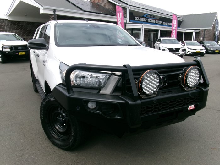 2020 Toyota Hilux 4x4 SR