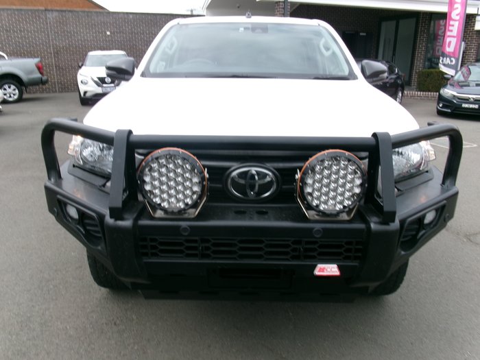 2020 Toyota Hilux 4x4 SR