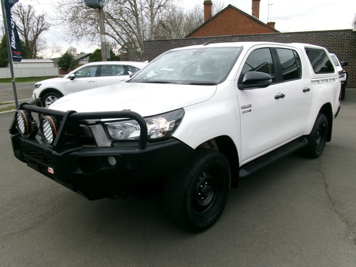 2020 Toyota Hilux 4x4 SR