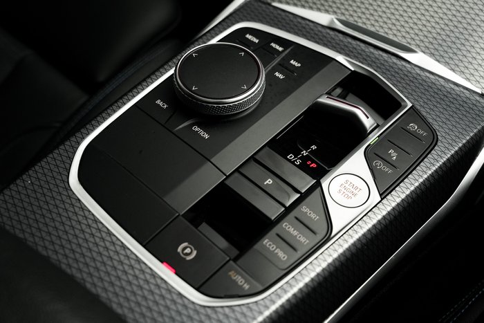 2023 BMW 3 Series 320i M Sport