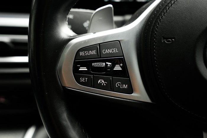 2023 BMW 3 Series 320i M Sport