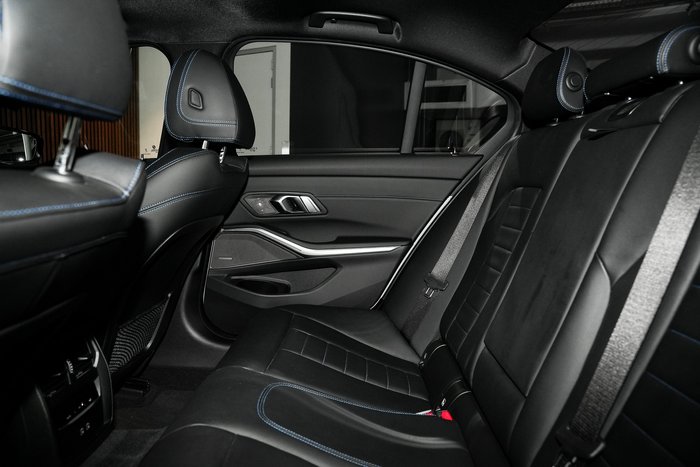 2023 BMW 3 Series 320i M Sport