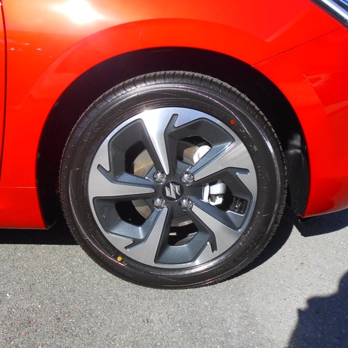 2025 SUZUKI SWIFT HYBRID GLX