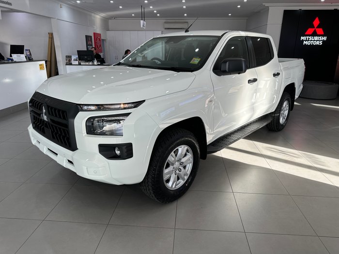 2026 MITSUBISHI TRITON GLX+