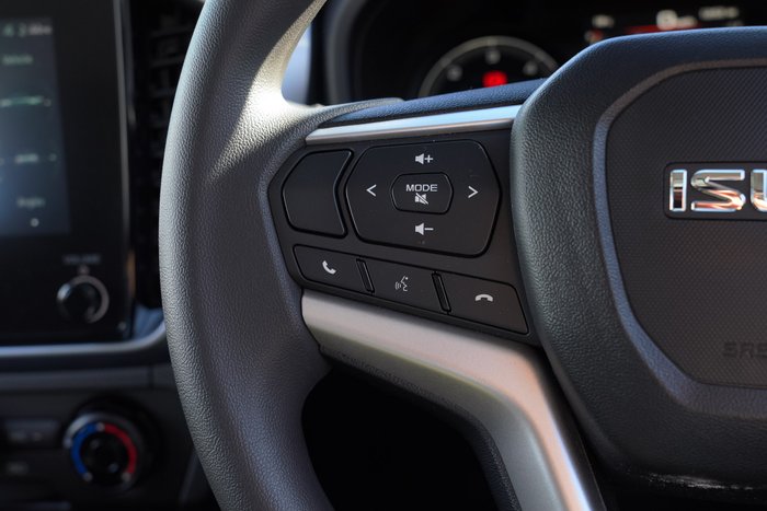 2024 Isuzu D-MAX LS-M