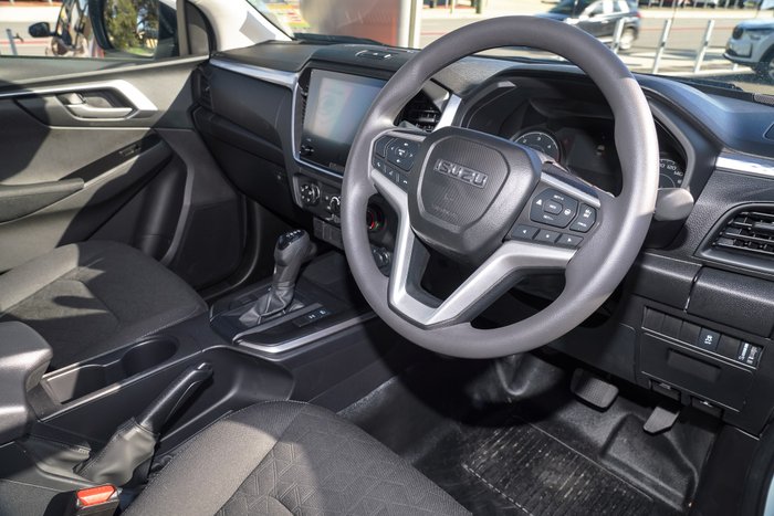 2024 Isuzu D-MAX LS-M