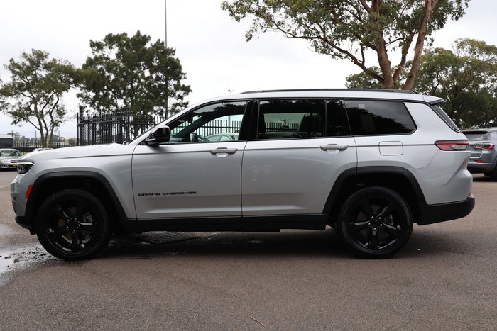 2022 Jeep Grand Cherokee L Night Eagle
