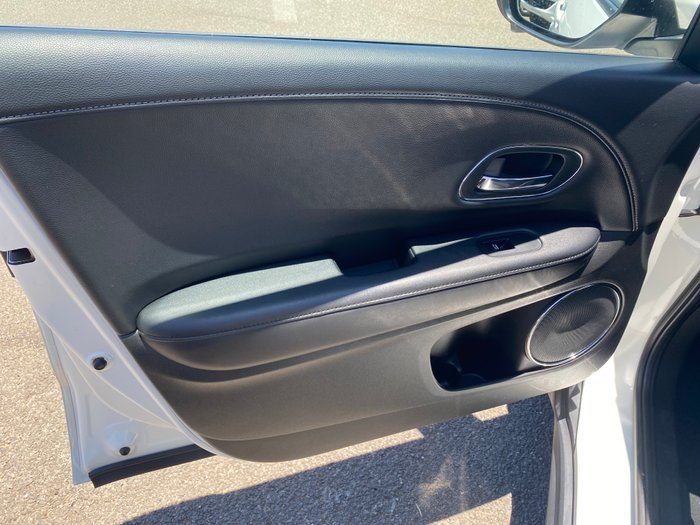 2019 HONDA HR-V VTi-S