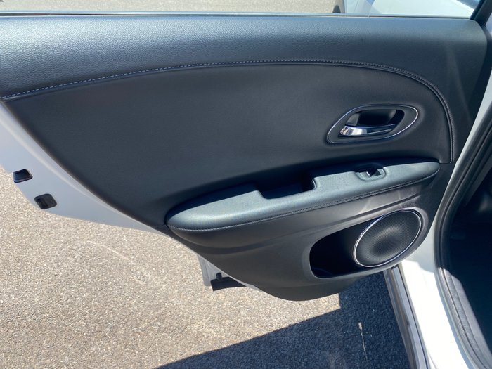 2019 HONDA HR-V VTi-S