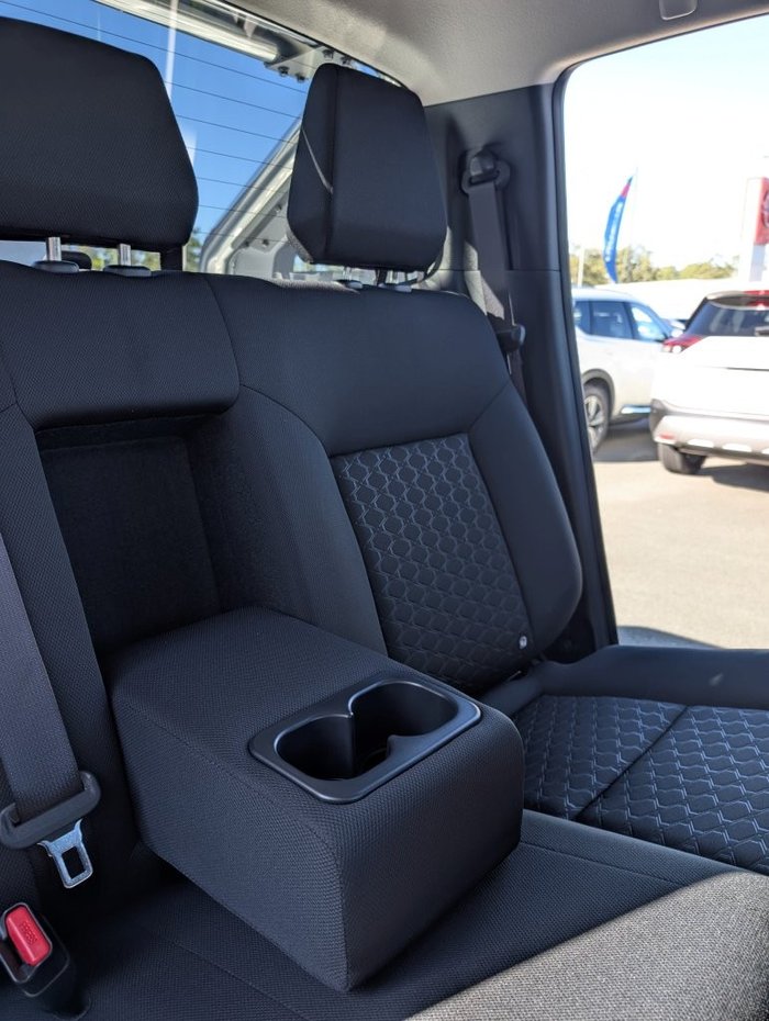2026 NISSAN NAVARA ST