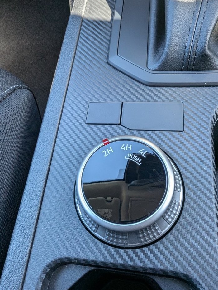 2026 NISSAN NAVARA ST