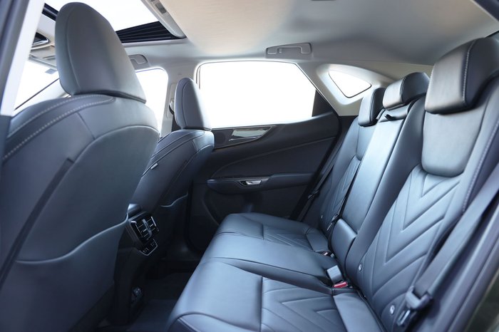 2026 Lexus NX450h+ NX450h+ Luxury 2.5L PHEV Auto CVT Wagon 2M00560 002