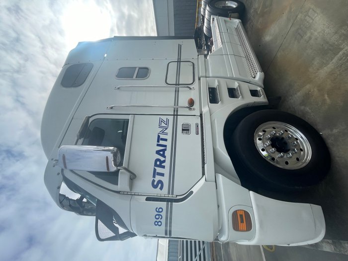 2014 Freightliner Argosy