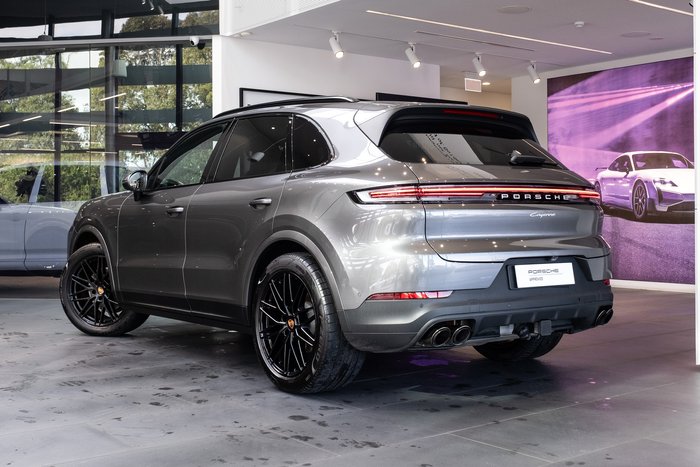 2025 Porsche Cayenne