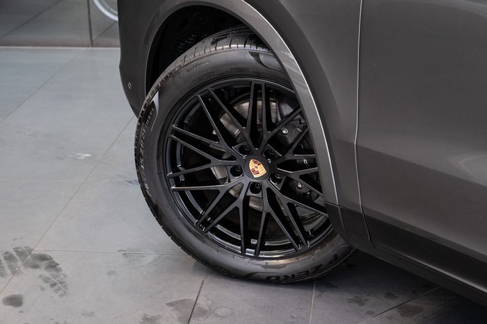 2025 Porsche Cayenne