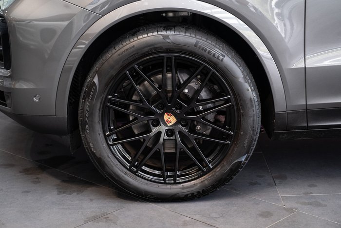 2025 Porsche Cayenne