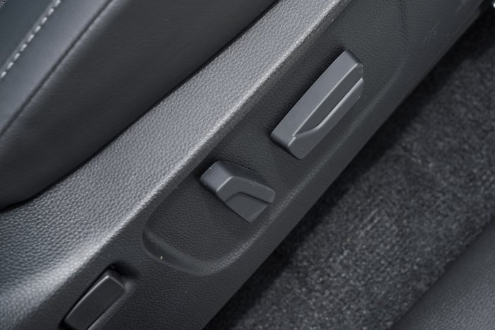 2026 Isuzu MU-X LS-T