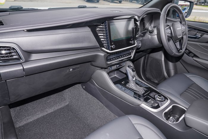 2026 Isuzu MU-X LS-T