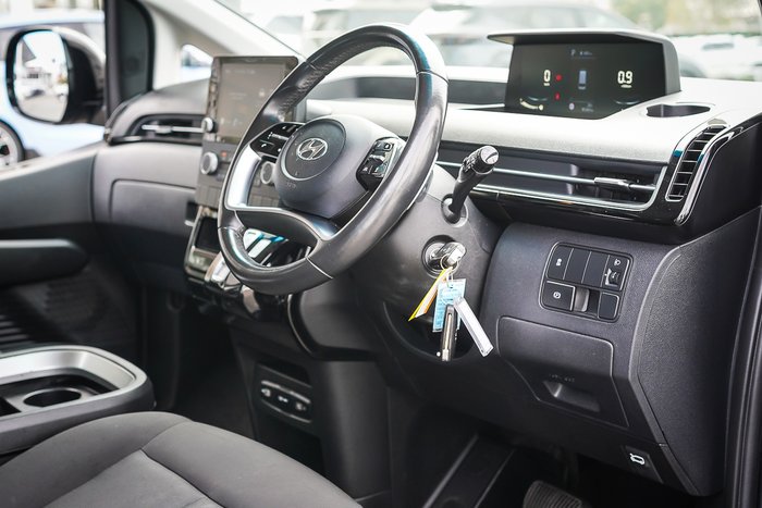 2022 HYUNDAI STARIA