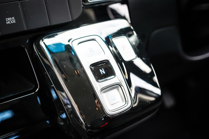2022 HYUNDAI STARIA