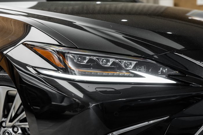 2018 Lexus ES300h Sports Luxury 2.5L Hybrid Auto CVT Sedan