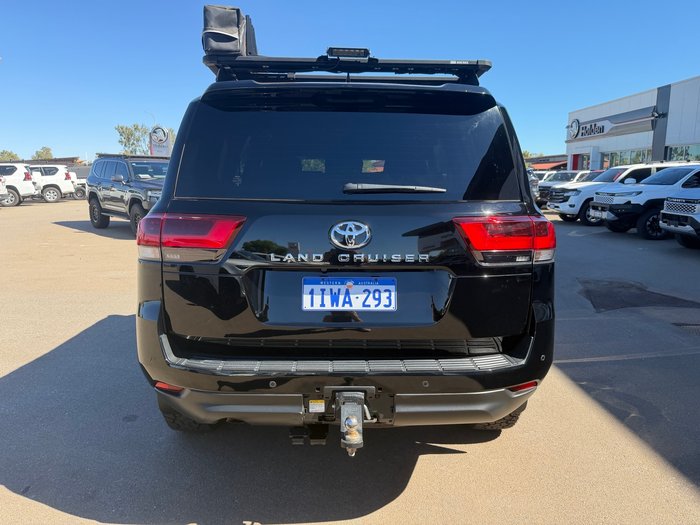 2022 Toyota LANDCRUISER GXL Black