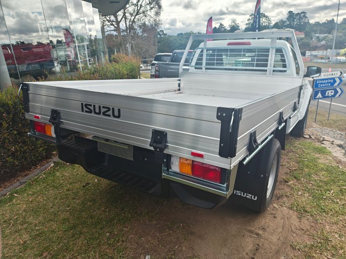 2026 ISUZU D-MAX SX