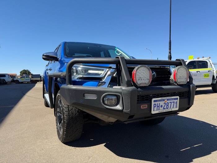 2022 Toyota Hilux SR5 Blue