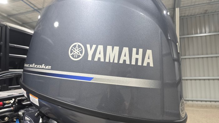 2024 BENNINGTON 21L 21L MIDNIGHT BLACK