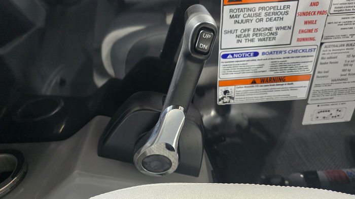 2024 BENNINGTON 21L 21L MIDNIGHT BLACK